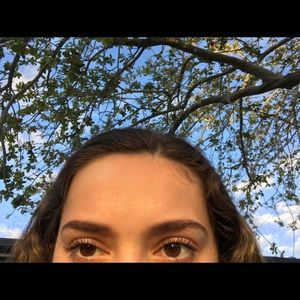 Meet your Posher, Kira